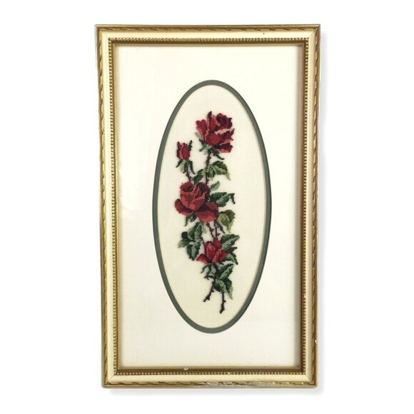 Vintage Petite Point Red Roses Embroidery Picture Oval Mat Gold Frame 13"x8" - Picture 2 of 12